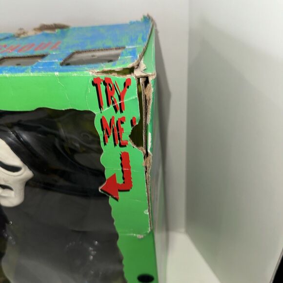 MANLEY TOY QUEST STRETCH SCREAMERS ELECTRONIC GHOUL  WITH BOX - Picture 4 of 16